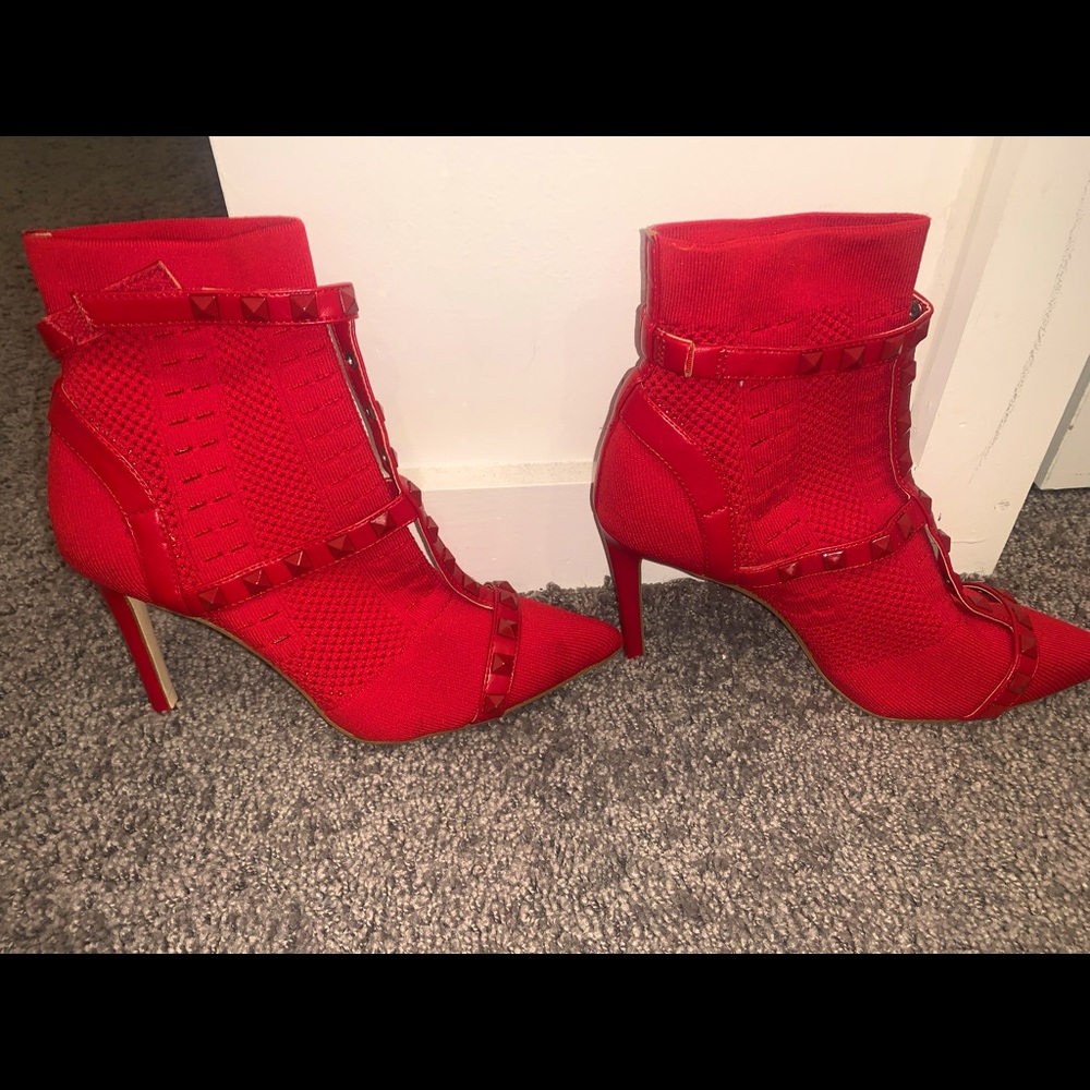Red Jessica simpson booties with spikes size 6.5us